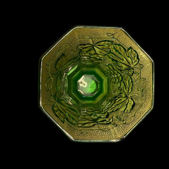 Vintage Anchor Hocking Vase Green w grapes, vines and leaves MINT 6.25” x 4.25” - Picture 5 of 6